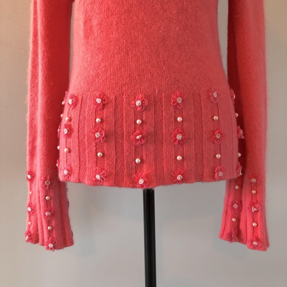 Women’s Vintage Pink Angora Turtleneck Sweater with Flower Pearl Accents size S - Picture 3 of 12
